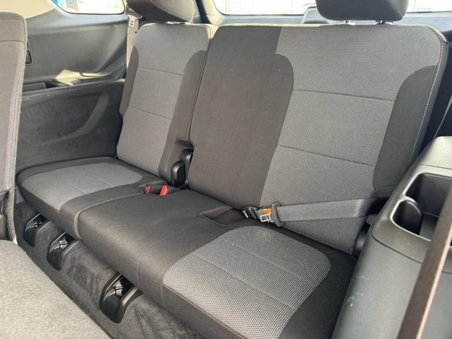 Used 2020 SILVER ICE METALLIC Chevrolet LS image 11