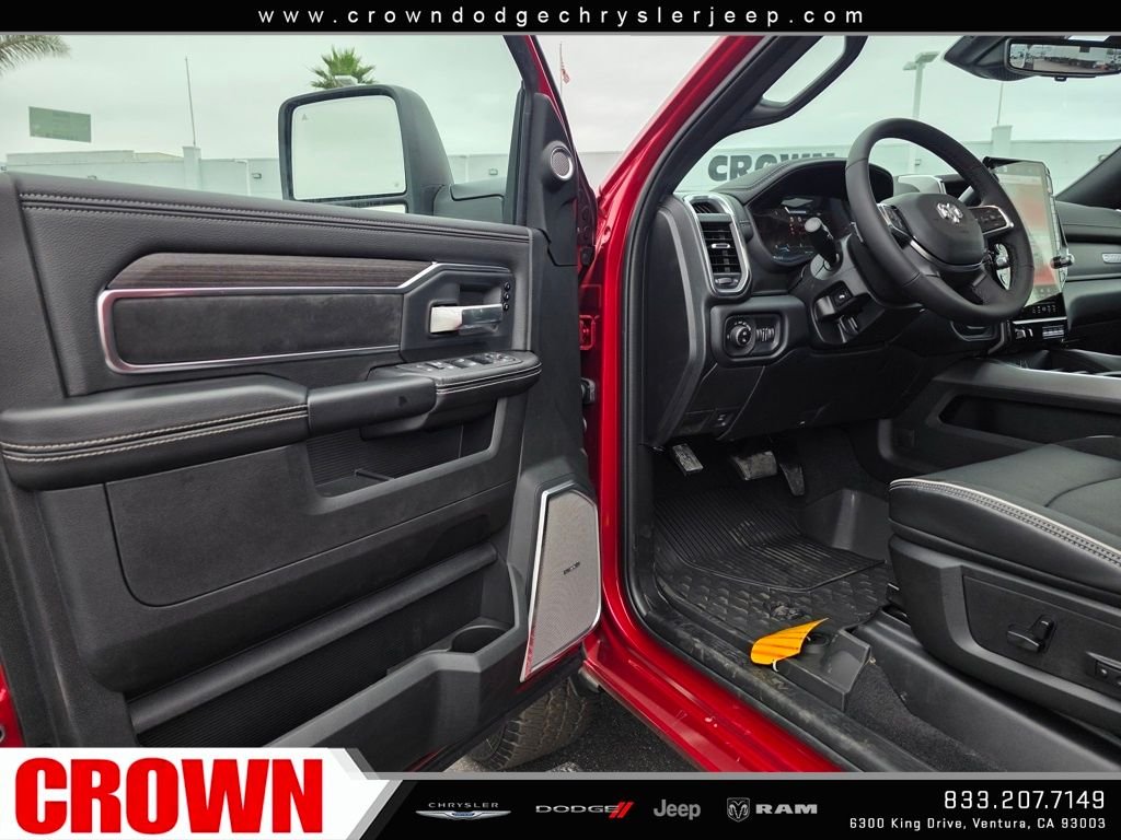 New 2026 Molten Red Pearl-Coat Exterior Paint RAM Laramie image 14