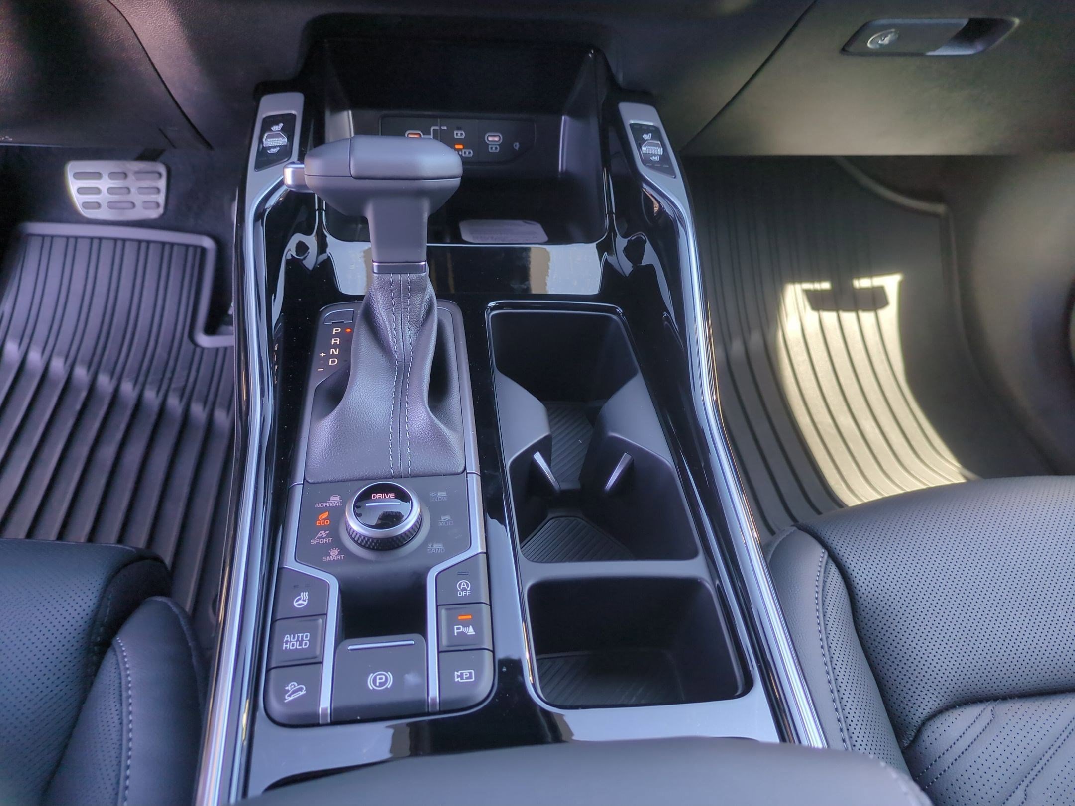New 2026 Wolf Gray Kia X-Line SX Prestige AWD image 13