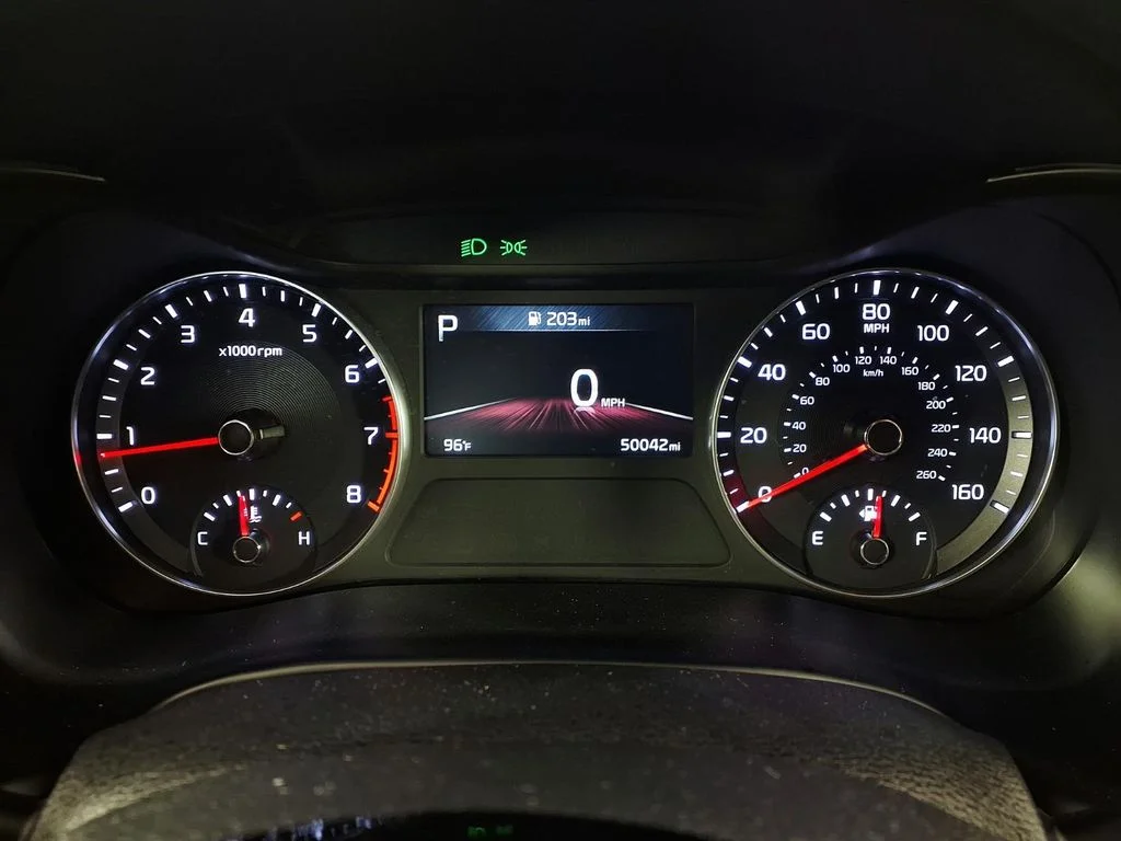 Certified Used 2024 Gray Kia LXS image 17