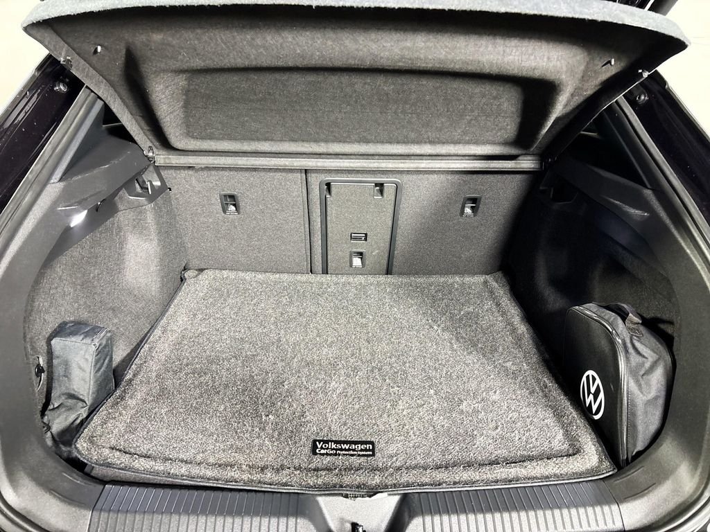 Certified Used 2023 Deep Black Pearl Volkswagen Pro S Plus image 23