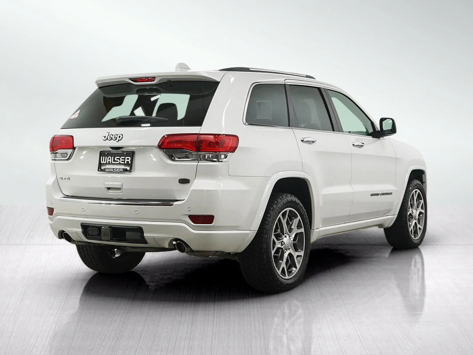 Used 2021 Ivory 3-Coat Jeep Overland image 5