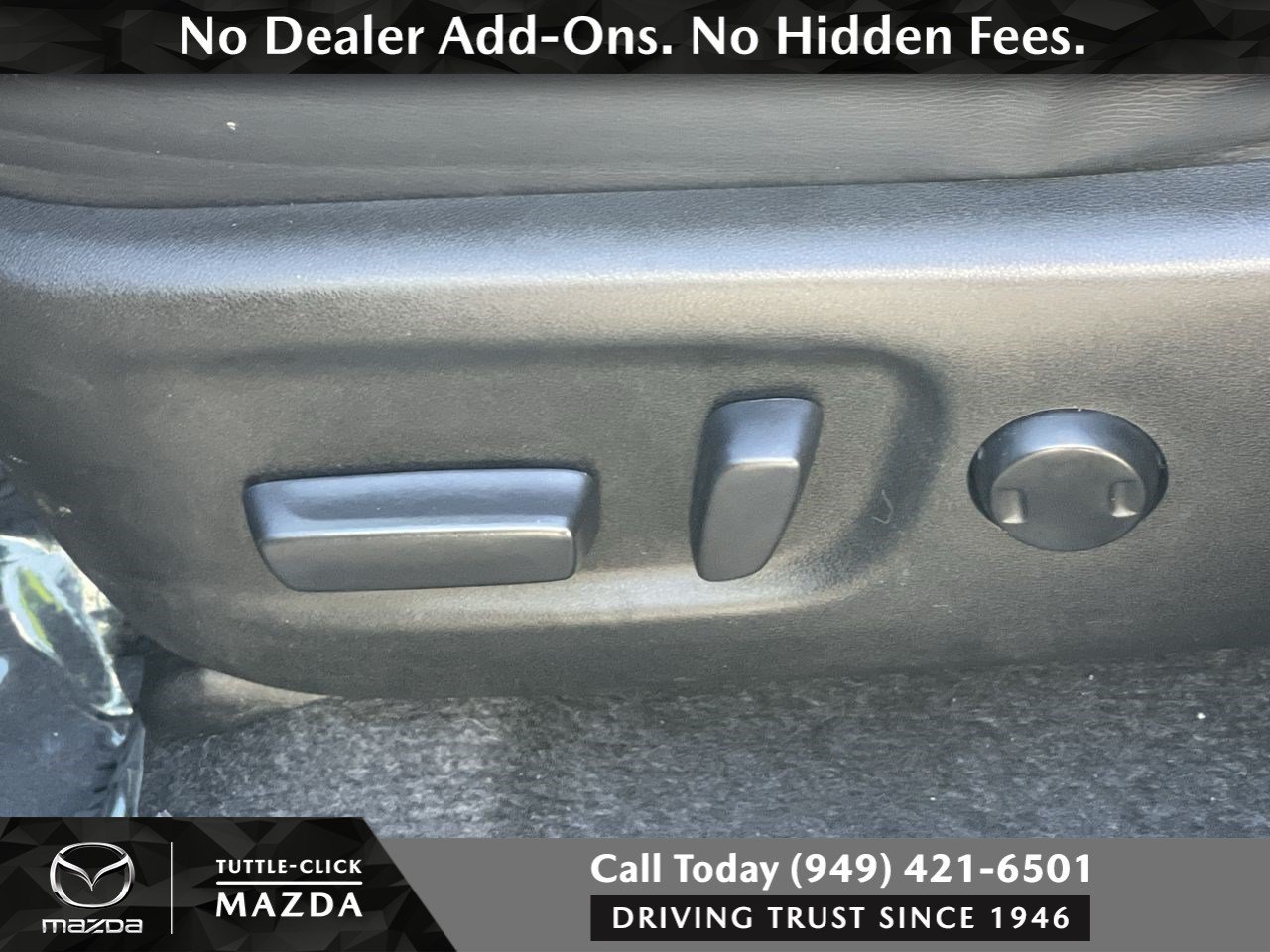 Used 2016 MAGNETIC GRAY MET Toyota SE image 24