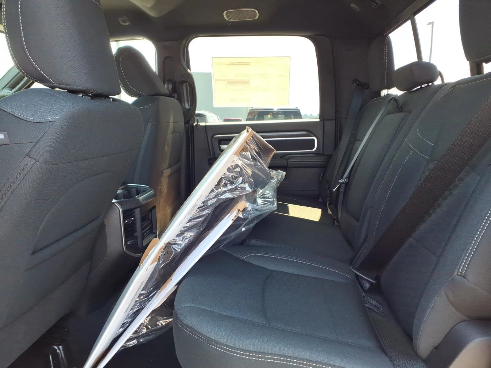 New 2026 Granite Crystal Metallic Clear-Coat Exterior Paint RAM Big Horn image 15