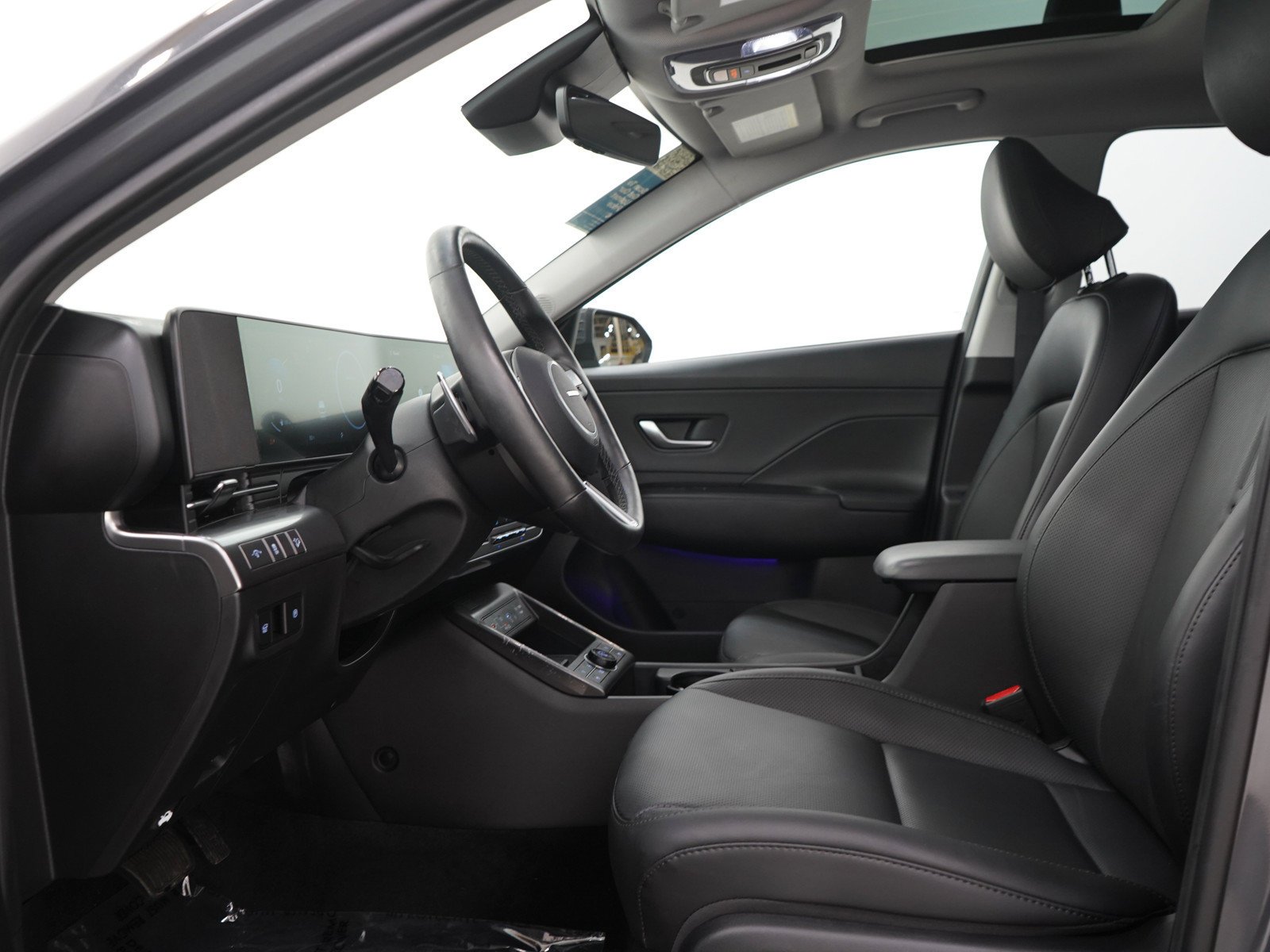 2025 Hyundai Kona Limited - Photo 24