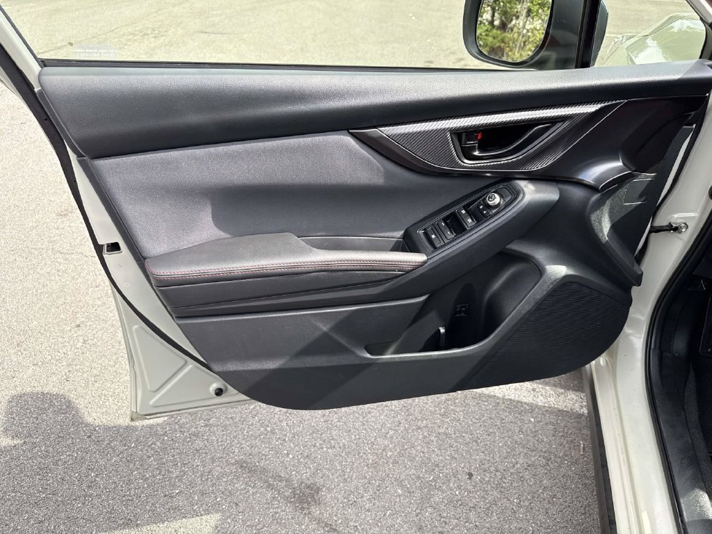Used 2023  Subaru Premium image 27