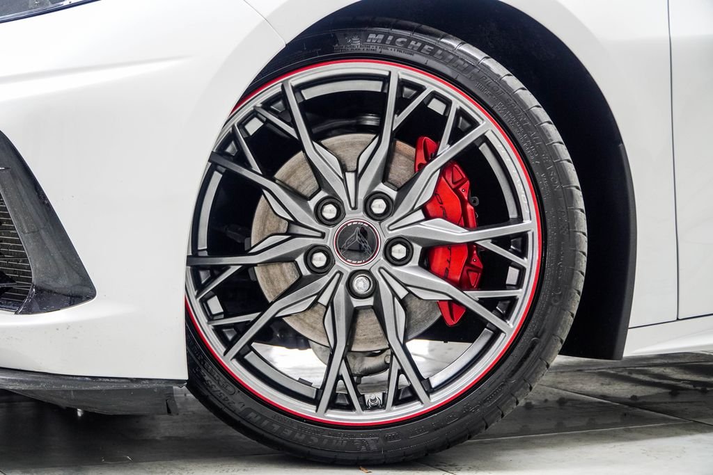 Used 2023 White Chevrolet Stingray image 7