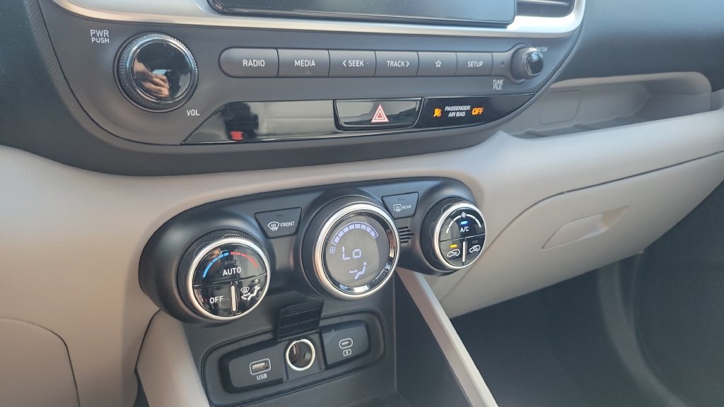 Certified Used 2023 Gray Hyundai SEL image 19
