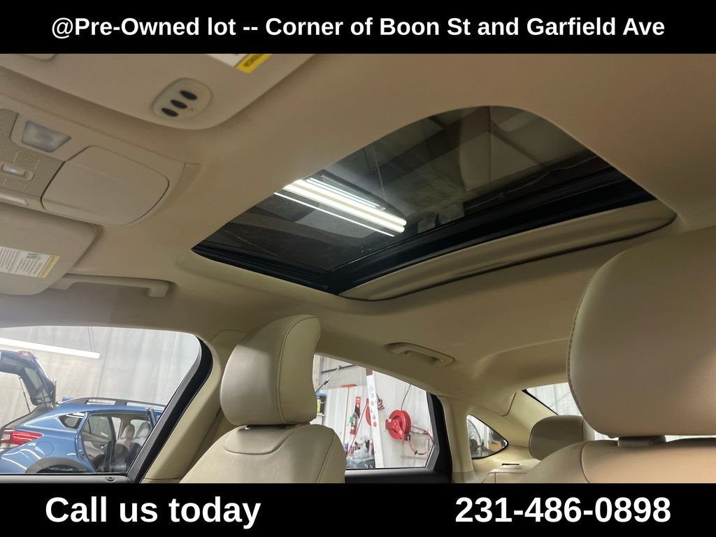 Used 2016 Red Ford SE image 13