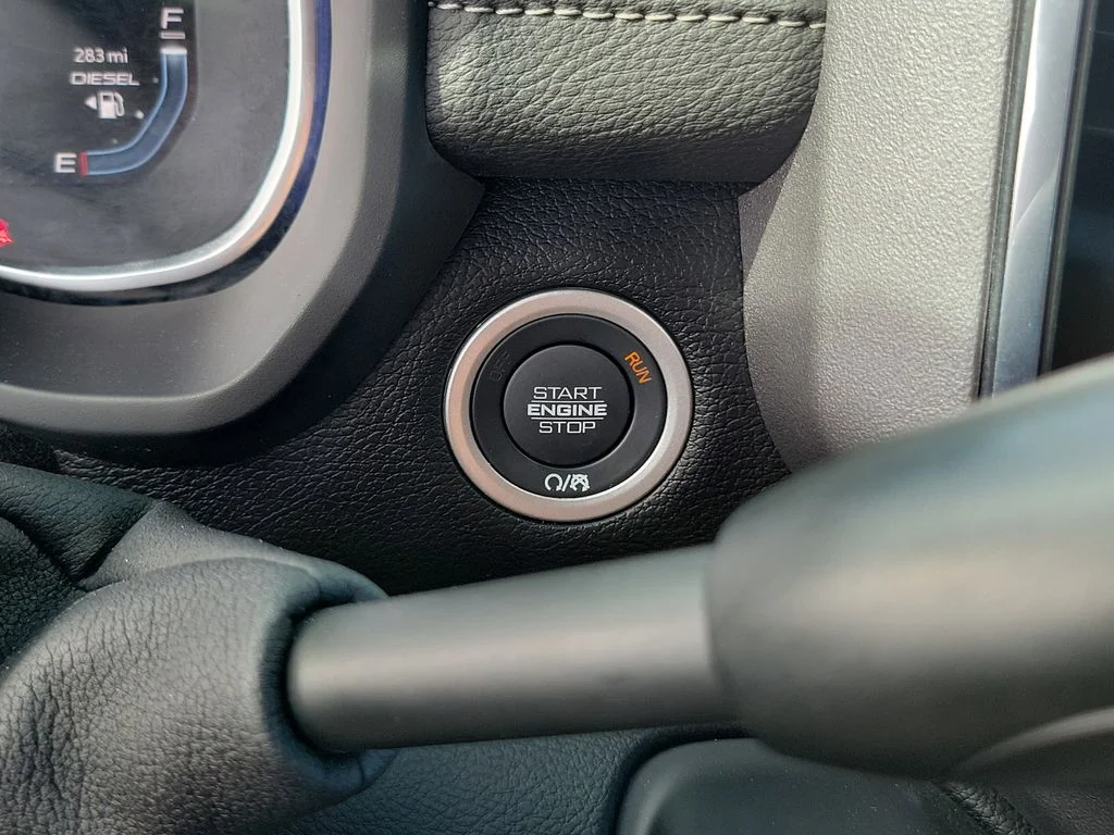 Used 2025 White Ram Laramie image 13