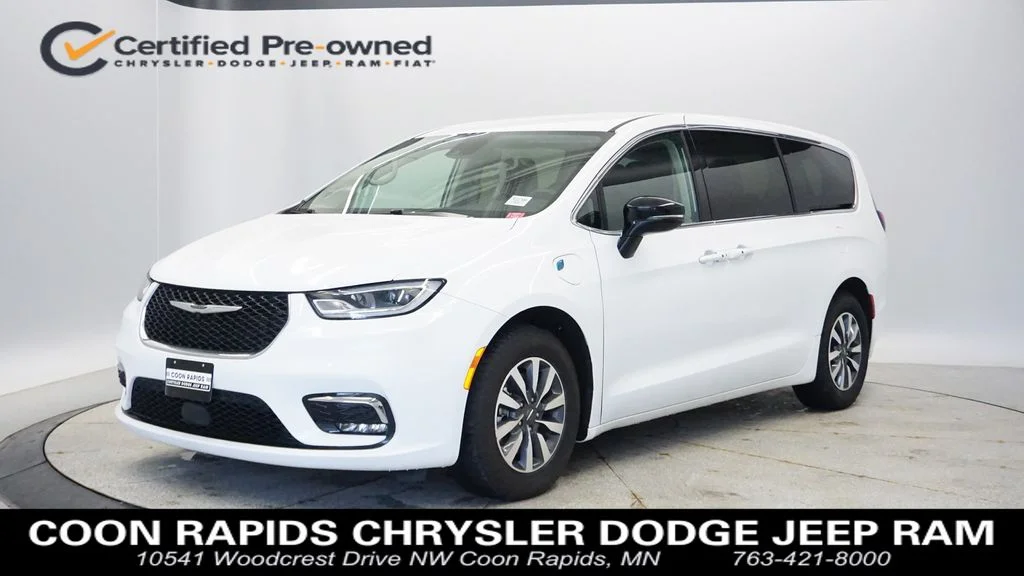 2024 Chrysler Pacifica PHEV