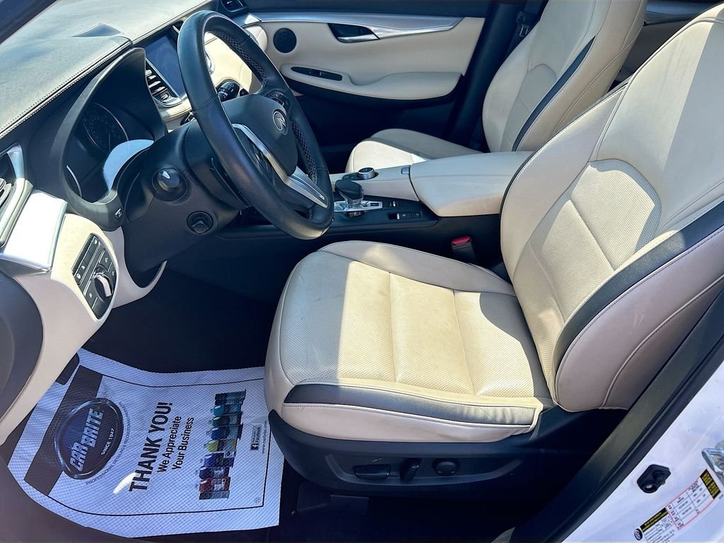 Used 2021 Lunar White INFINITI ESSENTIAL image 22
