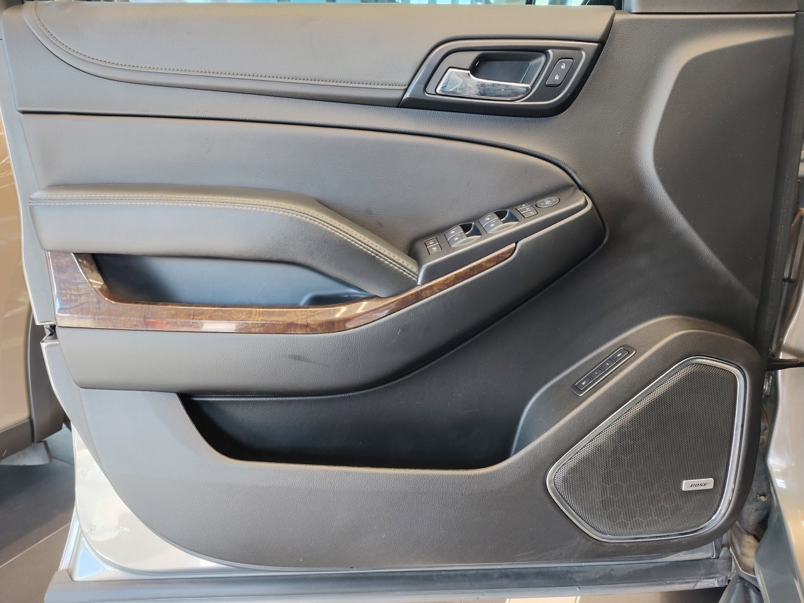 Used 2019 Pepperdust Metallic Chevrolet LT image 29