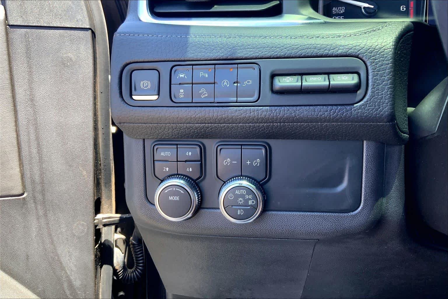 Used 2021 Onyx Black GMC Denali image 36