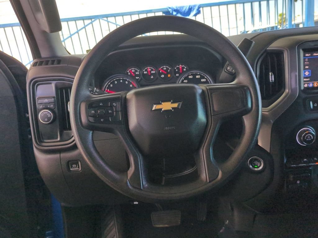 Used 2023 Glacier Blue Metallic Chevrolet Custom image 19
