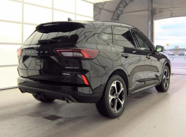 Used 2023 Black Metallic Ford ST-Line Select image 9