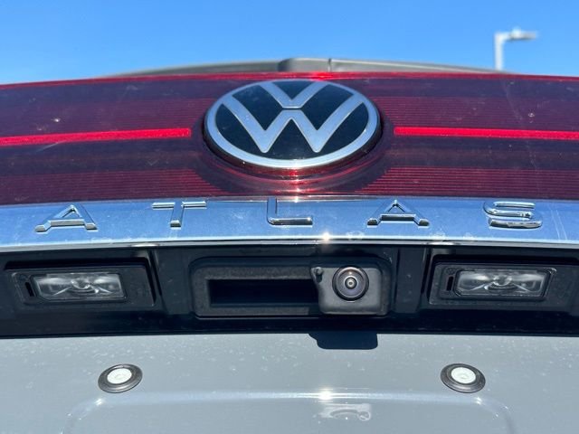 New 2026 Pure Gray Volkswagen 2.0T SEL Premium R-Line image 18