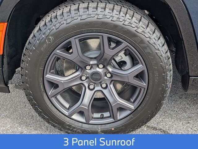 New 2026 Fathom Blue Pearl-Coat Exterior Paint (Late Availability) Jeep Upland image 12