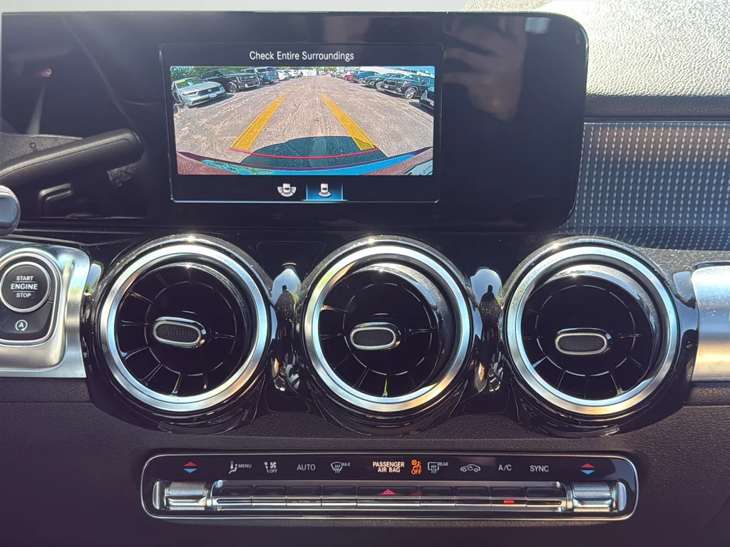 Used 2020 Red Mercedes-Benz GLB 250 image 10