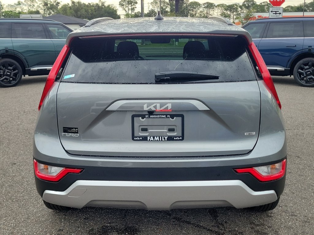 New 2026 Steel Gray Kia EX image 5