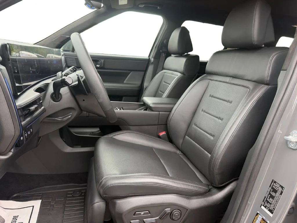 Used 2024 Gray Hyundai Calligraphy image 25