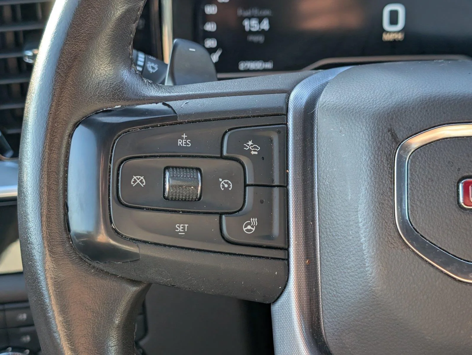 Used 2022 PACIFIC BLUE METALLIC GMC SLT image 28