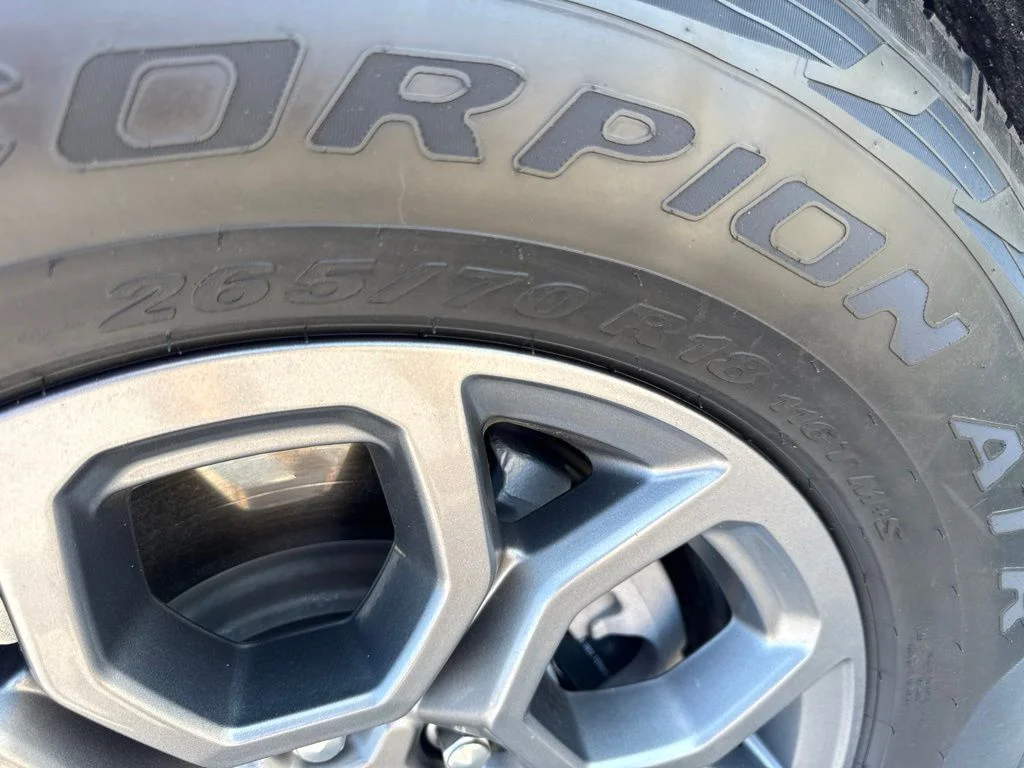 Used 2025 Gray Ford Active image 31