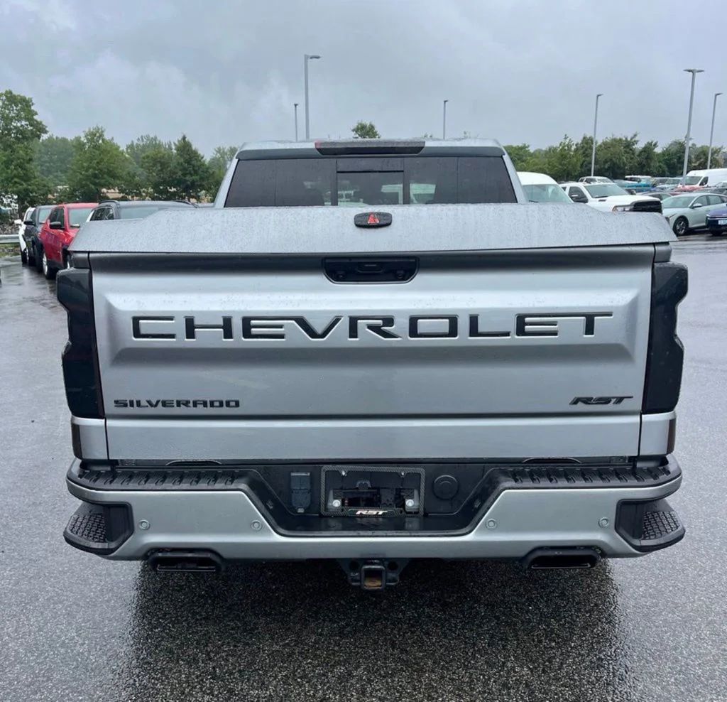 Used 2025 Gray Chevrolet RST image 6