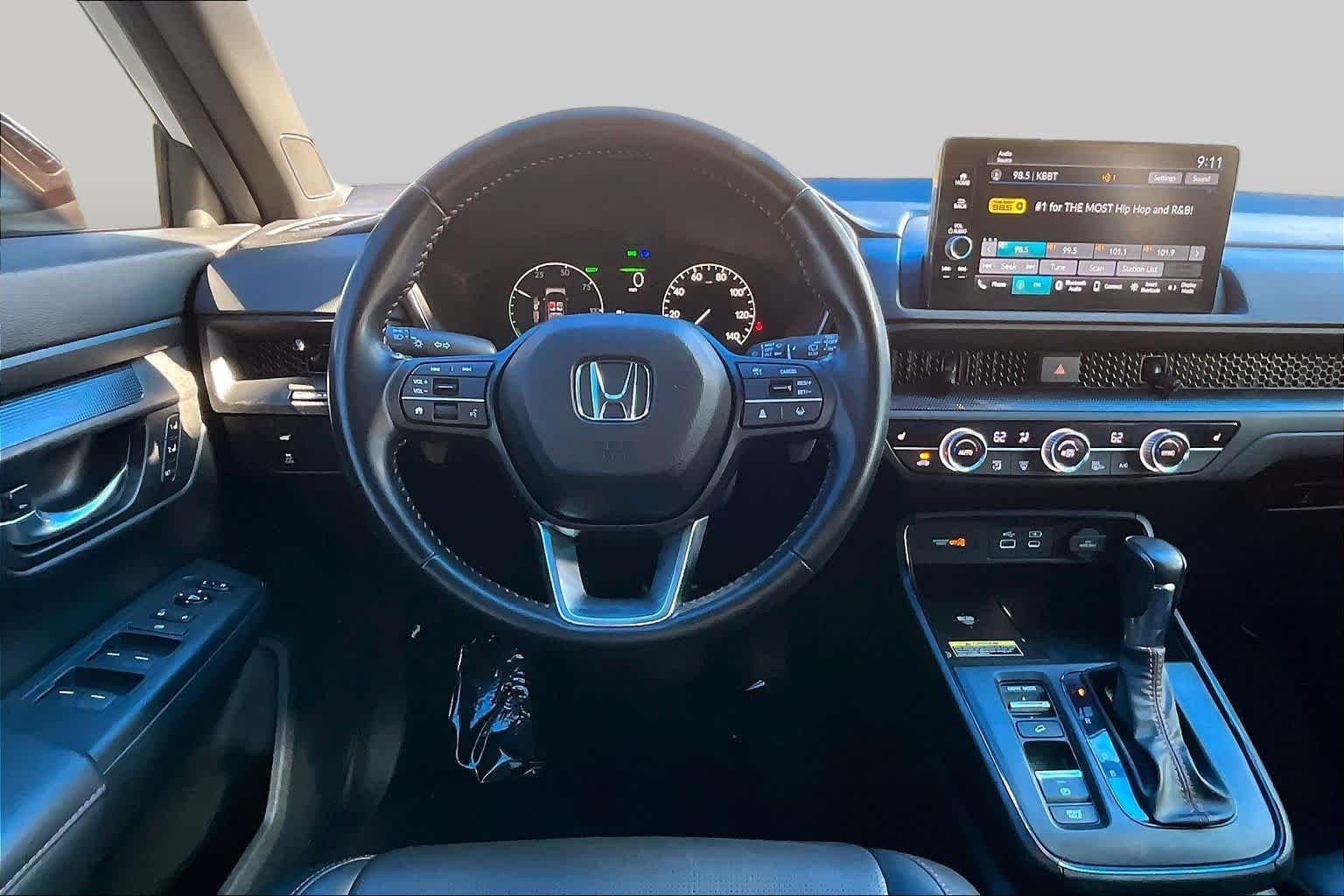 Certified Used 2025 Platinum White Pearl Honda Sport-L image 5