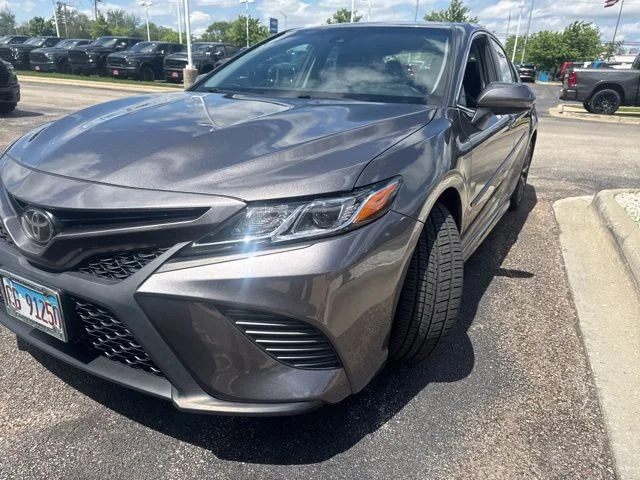2018 Toyota Camry 2.5 Auto SE's photo