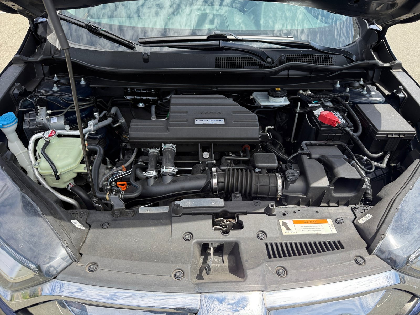 Used 2017 Obsidian Blue Pearl Honda Touring image 20