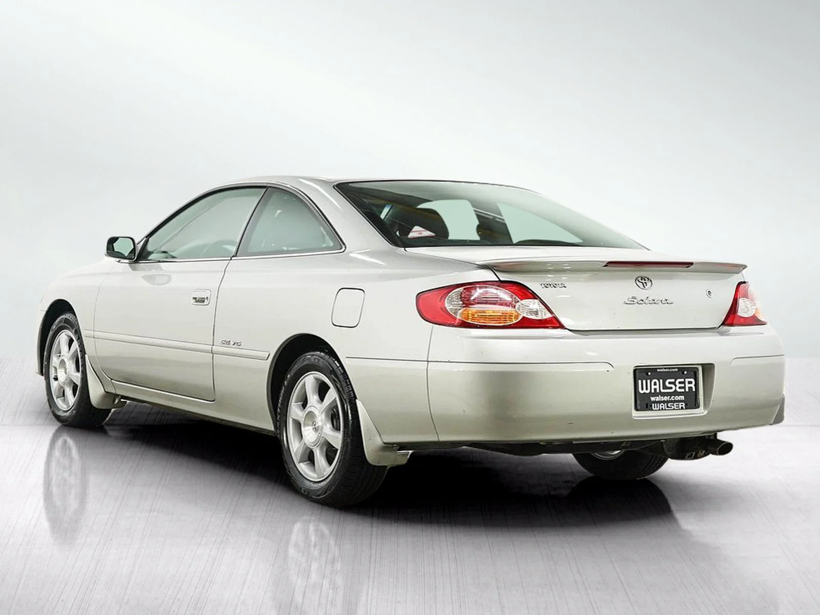 Used 2002  Toyota SE V6 image 3
