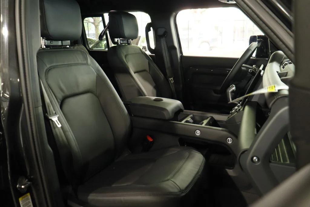 New 2026 Carpathian Grey Land Rover X-Dynamic SE image 14