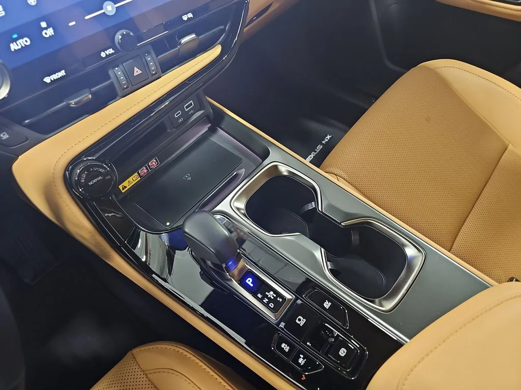2025 Lexus NX Hybrid 350h | CarEdge | CarEdge