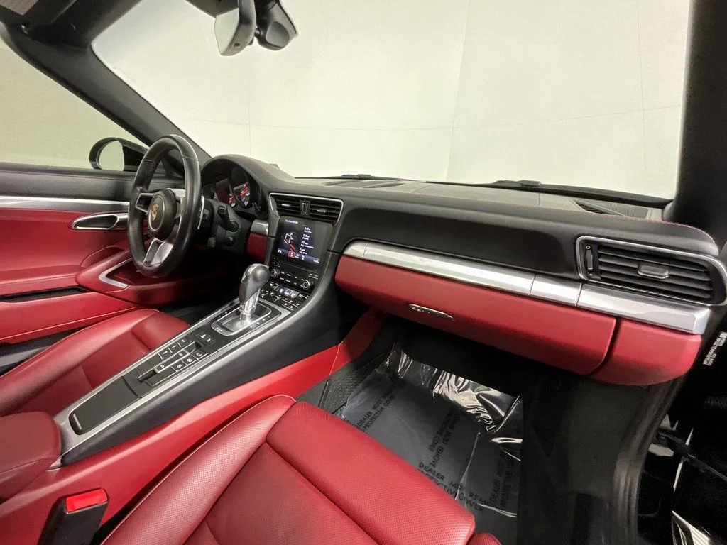 Used 2019 Black Porsche Targa 4 image 20