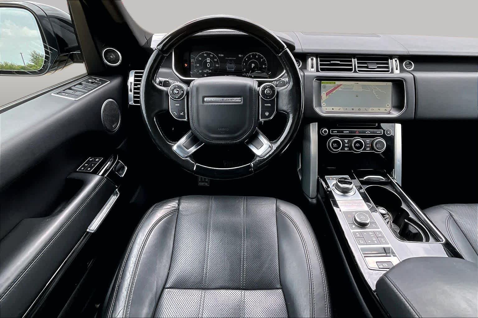 Used 2017 Santorini Black Land Rover HSE image 6