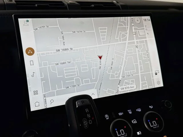 New 2026 Fuji White Land Rover S image 16