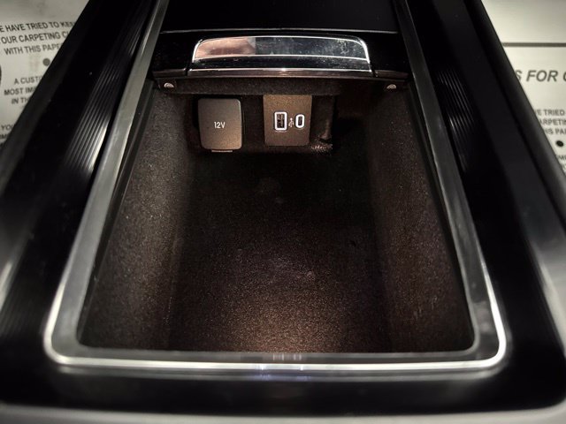 Used 2021 Silver Lincoln Reserve image 17