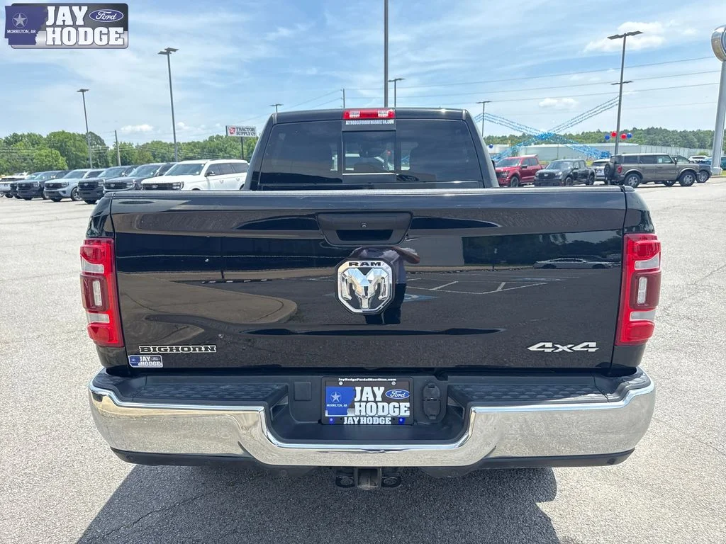Certified Used 2024 Diamond Black Ram Big Horn image 6