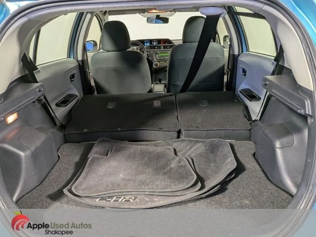 Used 2014  Toyota Two image 10