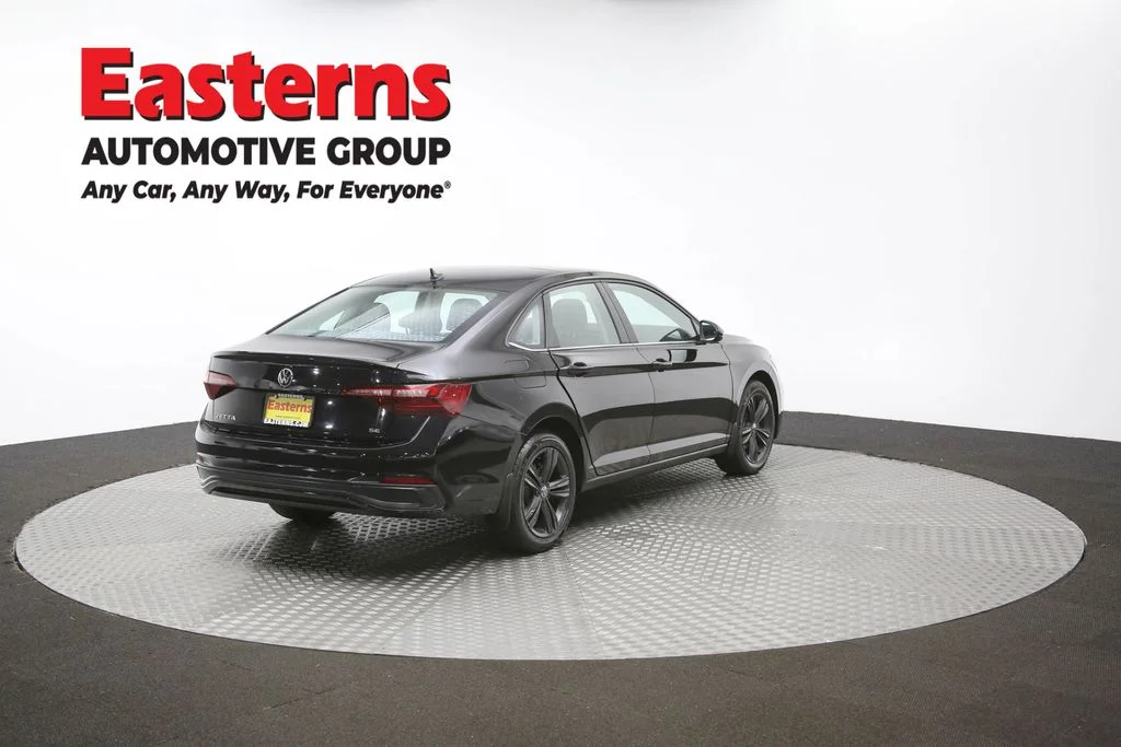 Used 2024 Black Volkswagen 1.5T SE image 37