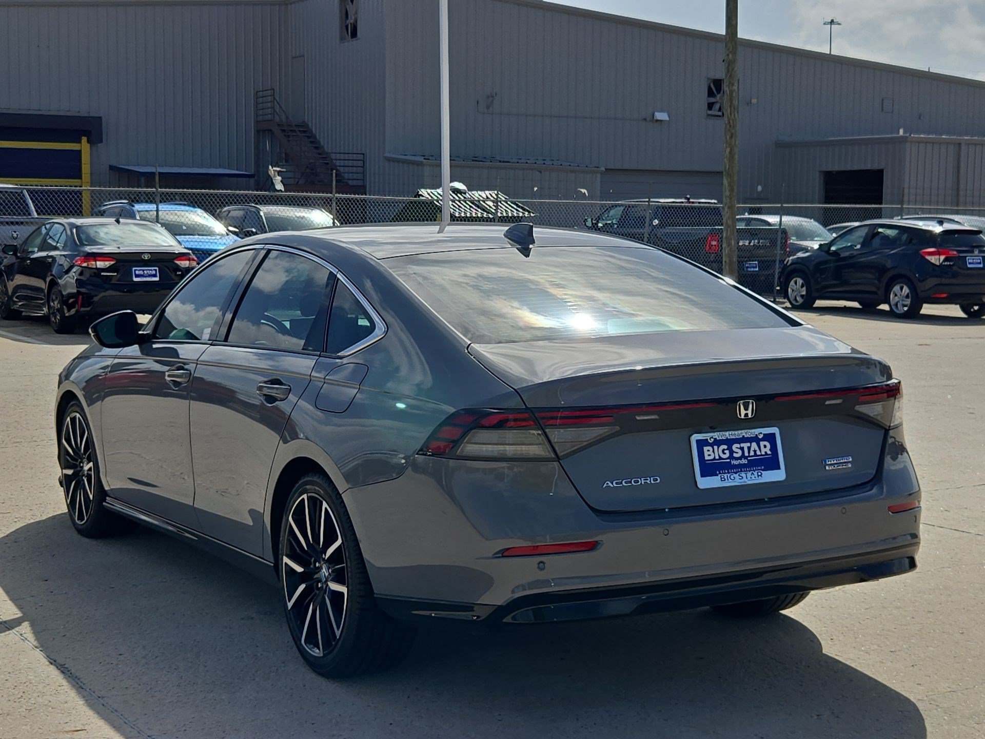 Certified Used 2025 Urban Gray Pearl Honda HYBRID TOURING image 40