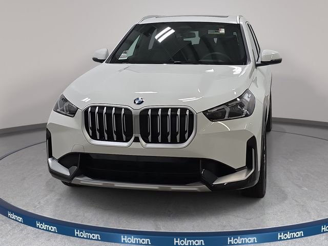 Used 2026 Alpine White BMW xDrive28i image 3