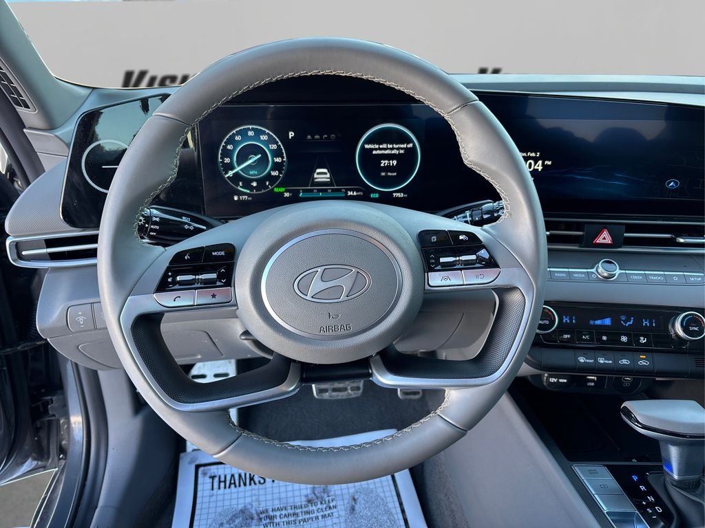 2025 Hyundai Elantra Blue - Photo 24