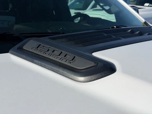 New 2026 Ivory White Tri-Coat Pearl-Coat Exterior Paint RAM Laramie image 6