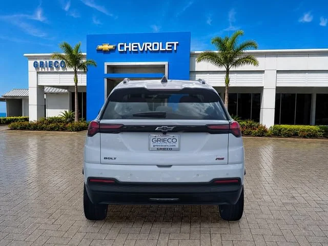 New 2027 Summit White Chevrolet RS image 4