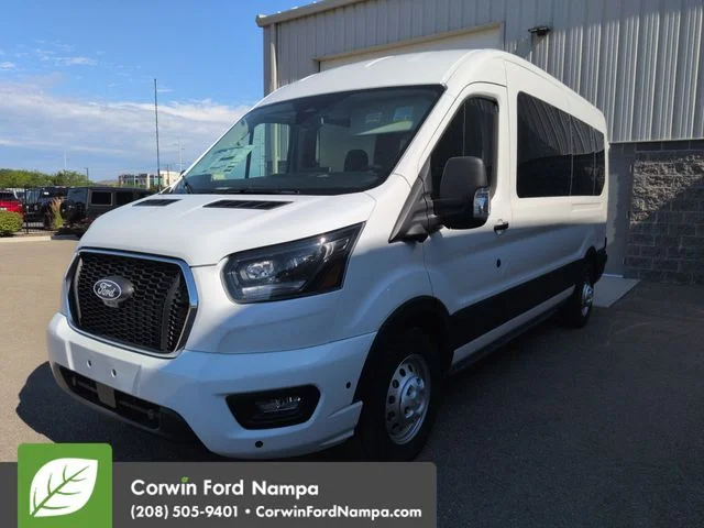 New 2026 Oxford White Ford XLT image 7