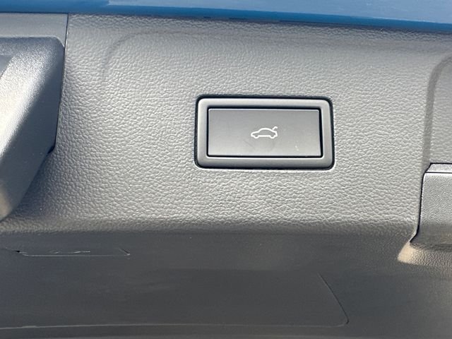 New 2026 Blue Volkswagen 2.0T SE w/Technology image 37