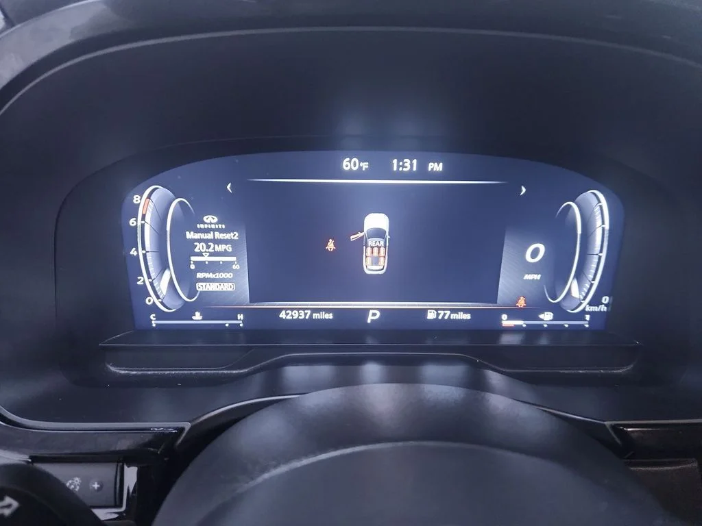 Used 2024 Red INFINITI LUXE image 15