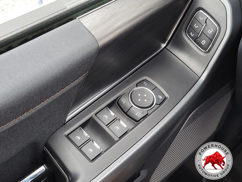 Used 2024 Black Ford Lariat image 26